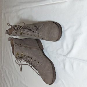 Market and Spruce  Adair Gray Suede Booties